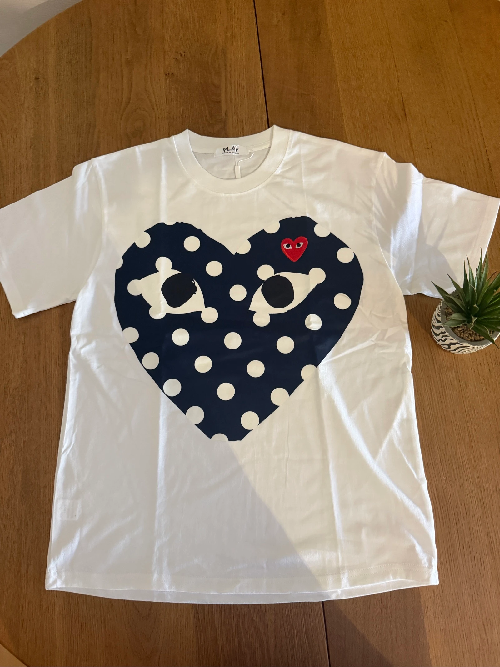 T-shirt comme des garçons – photo 2